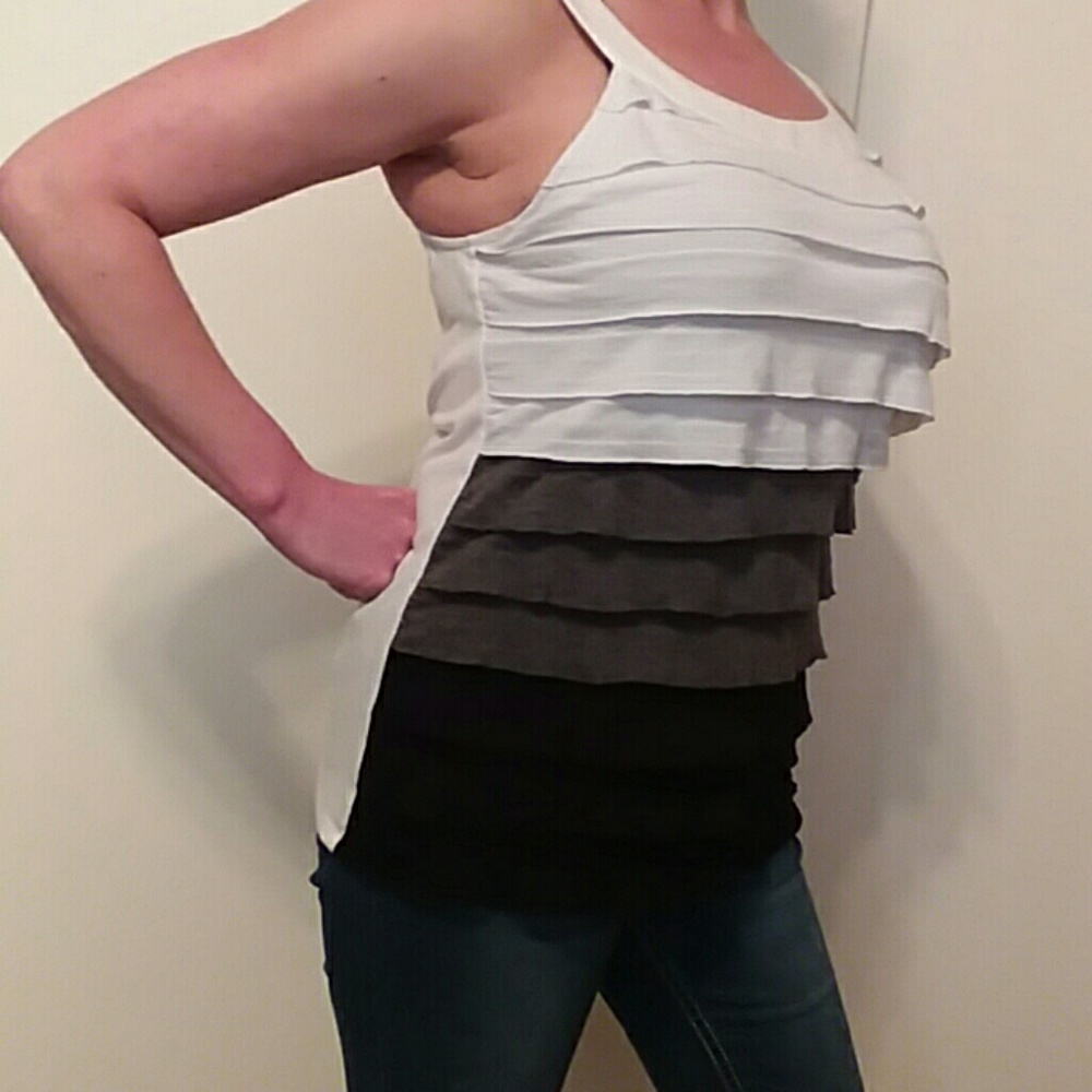 Layered Front Top - Picture 3 of 6